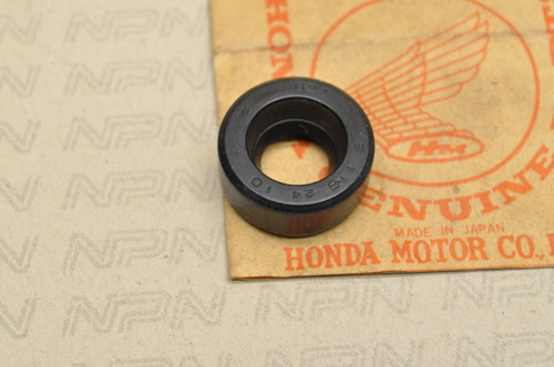 NOS Honda ATC70 CL90 CT70 CT90 S90 SL90 XL80 XR80 Z50 Oil Seal 91203-001-000