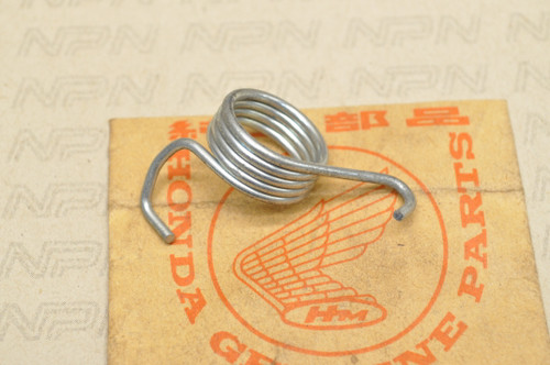 NOS Honda CB750 K CB750F GL1000 GL1100 GL1200 Left Foot Peg Spring 50644-300-670