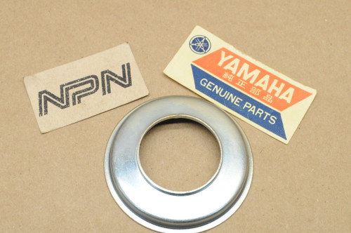 NOS Yamaha DT250 DT360 MX250 MX360 DT1 RT1 Hub Dust Cover 275-25367-00