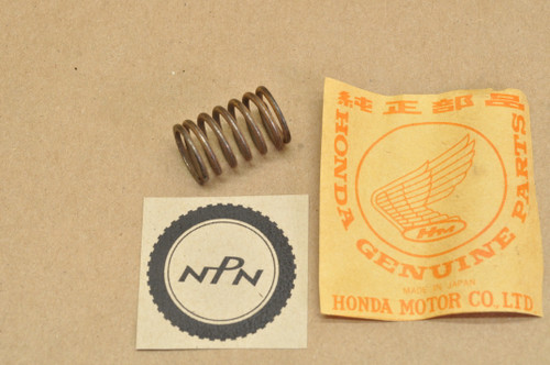 NOS Honda C100 C102 C105 T Clutch Spring 22401-001-010