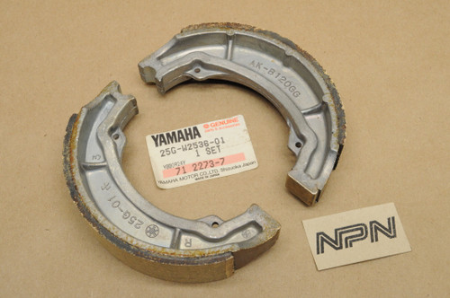 NOS Yamaha SR250 SR185 SR125  TT250 XT125 Rear Brake Shoe Set 25G-W2536-01