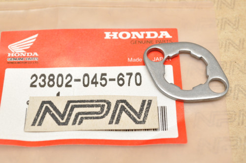 NOS Honda MR50 Z50 A Z50 K1-K6 Z50R Drive Sprocket Fixing Plate 23802-045-670