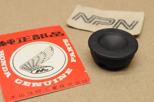 NOS Honda CA175 CL70 CL90 S90 Fuel Gas Tank Mount Rubber 17602-028-000
