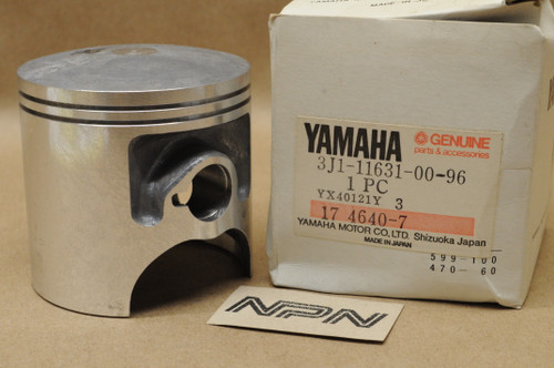 NOS Yamaha 1980-81 DT175 Standard Piston 3J1-11631-00-96