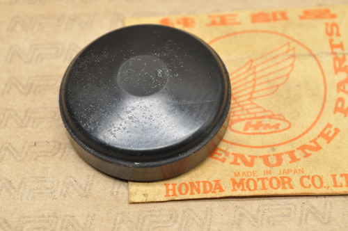 NOS Honda 1980-81 GL1100 Gold Wing Cylinder Head Seal Cap 91209-463-003