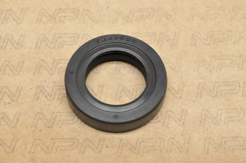 NOS Honda CA95 CA160 CB92 Wheel Hub Oil Seal 22x35x8 91254-200-000