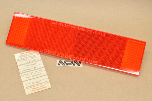 NOS Honda 1984-87 GL1200 Gold Wing Rear Reflex Reflector 33742-MG9-771