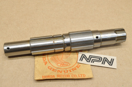NOS Honda 1983 CR125 R Transmission Counter Shaft 23221-KA3-710