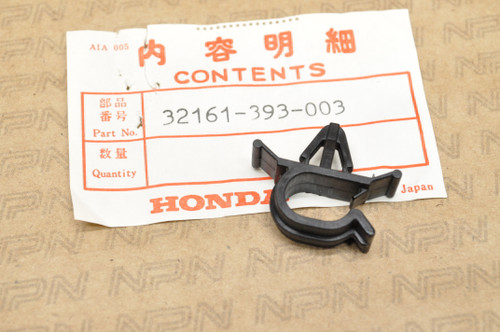 NOS Honda CB750 CX500 VF1000 VF500 VF700 VF750 VT700 VT750 Clip 32161-393-003