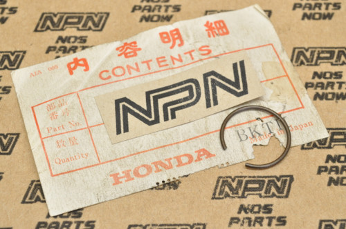 NOS Honda ATC250 R CR250 R FL350 TRX250 R Piston Pin Circlip 90601-430-000