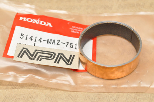 NOS Honda CB900 CBR600 CR250 CR500 XR400 XR600 Guide Bushing 51414-MAZ-751