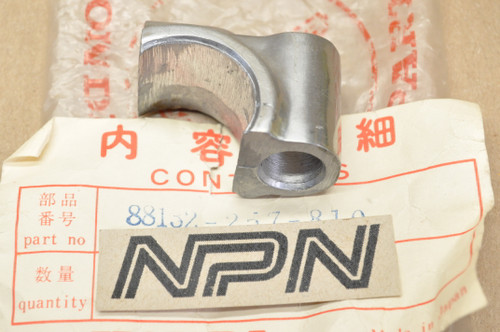 NOS Honda CA72 CA77 CA95 Lower Mirror Bracket 88132-257-810