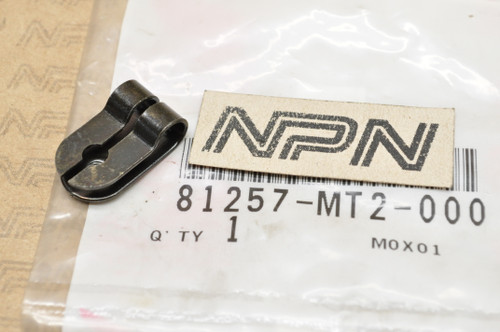 NOS Honda GL1500 Gold Wing Saddlebag Lid Stopper Stay 81257-MT2-000