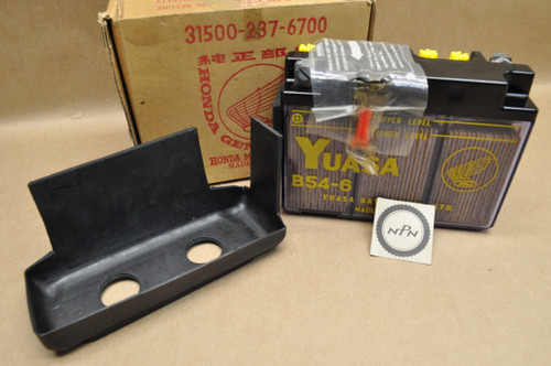 NOS Honda CA175 CL125 SS125 Yuasa Battery B54-6 31500-237-670