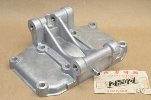 NOS Honda CB160 CL160 CL175 Cylinder Head Cover 12300-216-000