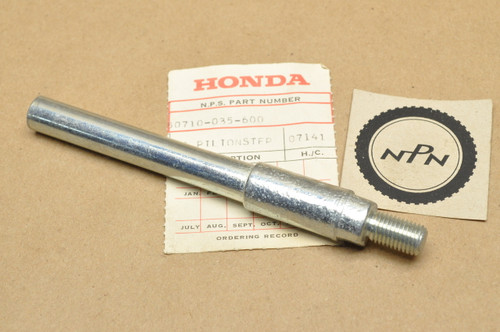 NOS Honda CL70 S65 Right Foot Peg Step Bar 50710-035-600