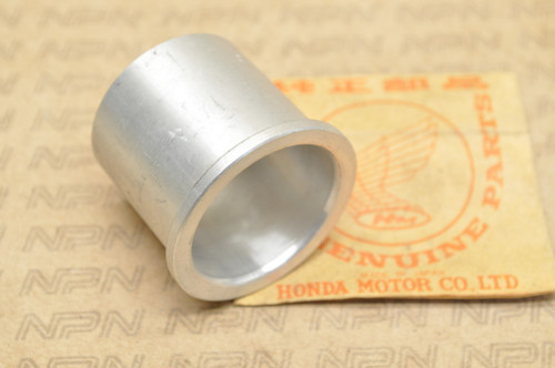 NOS Honda CB72 CB77 Front Fork Pipe Guide Bushing 51451-268-010