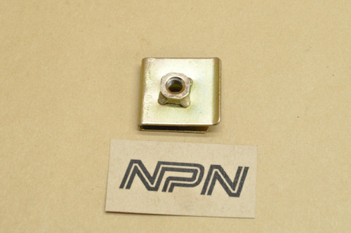 Vintage Used OEM Honda ATC200 EZ90 TRX250 TRX300 VFR700 Nut 17212-965-000