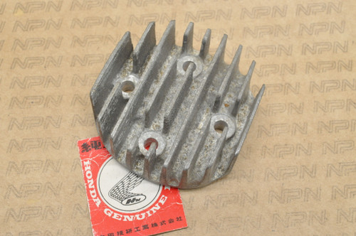 NOS Honda CA95 Benly Right Cylinder Head Side Cover 12331-202-000