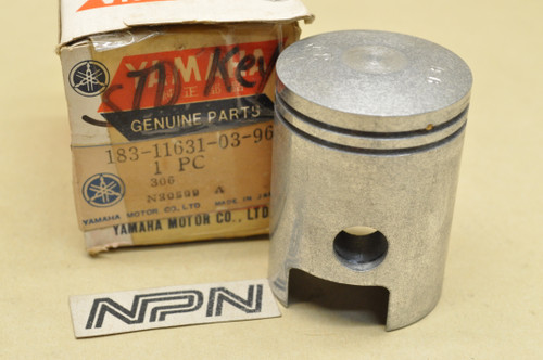 NOS Yamaha 1969 AS2 1968 YAS1 Standard Size Piston 183-11631-03-96
