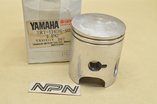 NOS Yamaha 1980 YZ80 G .50 Oversize Piston 3R1-11636-02
