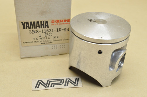 NOS Yamaha 1981 YZ125 Standard Size Piston 3N8-11631-10-94