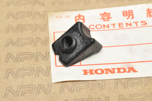 NOS Honda CB400 CM200 CM400 CM450 CX500 Turn Signal Base Cushion 33408-413-003
