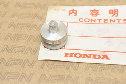 NOS Honda CB500 K0-K2 CB550F CB550 K0-1978 Oil Passage Cap Plug 11207-323-000