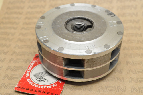 NOS Honda CB100 CL100 CL125 SL100 SL125 XL100 Magneto Rotor 31101-107-014