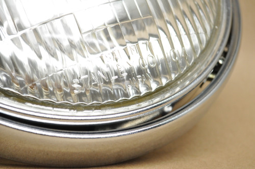 NOS Kawasaki H1 KH500 KZ1000 KZ750 KZ900 Z1 Head Light & Bezel Unit 23003-017