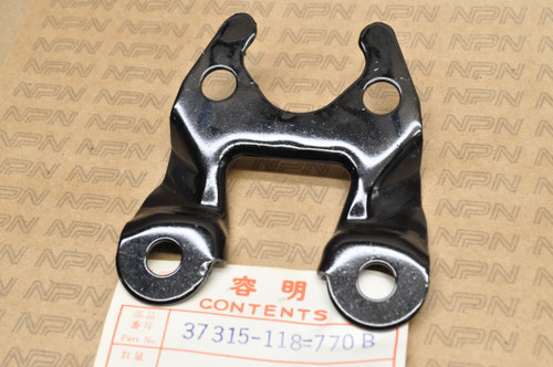 NOS Honda SL70 K1 XL70 K0-1976 Speedometer Stay Mount Bracket 37315-118-770 B
