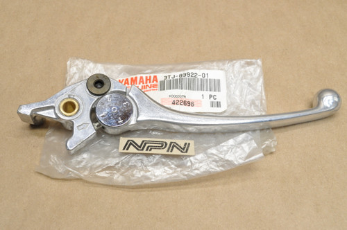 NOS Yamaha 1996 YZF600 Front Brake Master Cylinder Lever 3TJ-83922-01