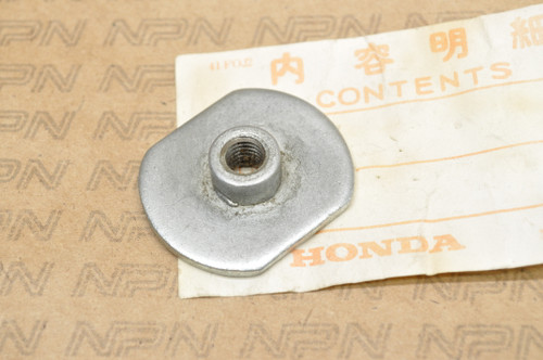 NOS Honda CA72 CA77 CB92 Front Fork Shock Absorber Nut 51538-250-000