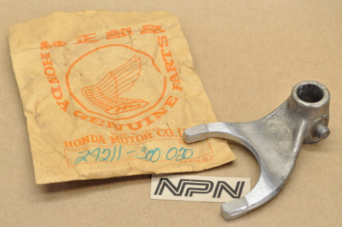 NOS Honda 1975-78 CB750F CB750 K0-1978 Right Gear Shift Fork 24211-300-020
