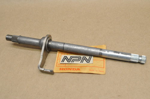NOS Honda C100 CA100 C105 T CA105T Gear Shift Spindle Shaft 24610-001-080