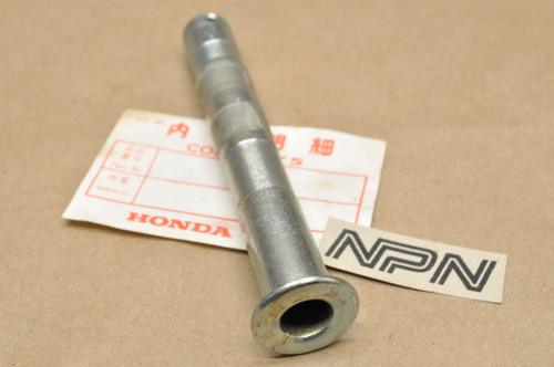 NOS Honda XR75 K0-1976 Main Center Stand Pivot Pipe Shaft 50526-115-020