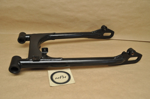 NOS Honda CL175 A Rear Swingarm 52100-235-000 Z