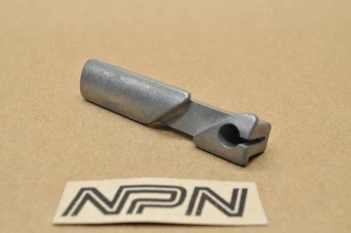 NOS Honda CA72 CA95 CB100 CB125 CL70 CL90 CT90 S65 Throttle Hinge 53161-250-000