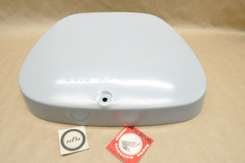 NOS Honda CA72 CA77 Dream Right Side Distribution Cover in Primer 83600-259-010 Z