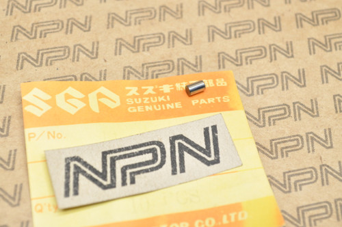 NOS Suzuki A100 GS500 GSX-R1000 GT380 GT750 TC90 TS90 Guide Pin 04221-03059