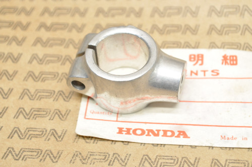 NOS Honda ST90 K0-K2 Left Mirror Perch Mount Bracket 53171-128-670