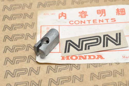 NOS Honda CT70 K0-K3 CT70H Z50 K0-1978 Throttle Cable Holder 53162-098-010