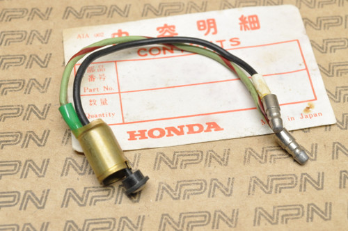 NOS Honda CB450 K0 Neutral Pilot Light Socket 37203-283-007