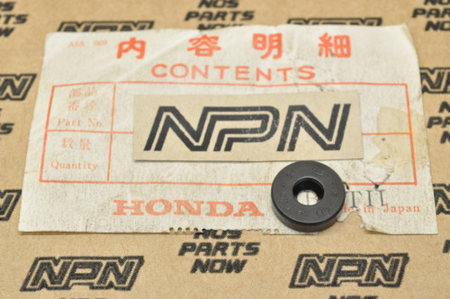NOS Honda CB350 CB750 CL350 GL1000 MT250 SL350 XL350 Oil Seal 91211-286-003