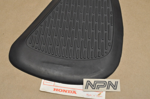 NOS Honda CB72 CB77 Left Gas Tank Knee Grip Rubber 17662-268-010