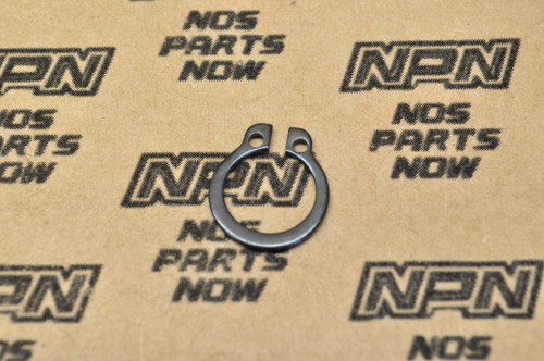 NOS Honda C100 C102 C105 T CT200 Gear Shift Spindle Circlip 12mm 90603-001-000