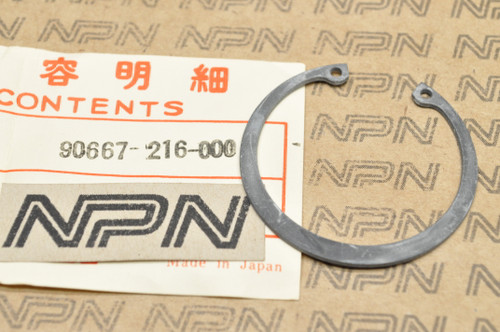 NOS Honda CA175 CB160 CB175 CL125 CL175 SL90 SS125 Fork Circlip 90667-216-000