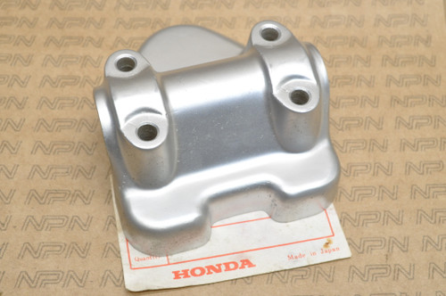 NOS Honda C200 CA200 CT200 Upper Handlebar Holder Top Clamp 53131-030-000