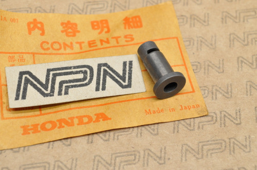 NOS Honda ATC200 CL100 SL125 XL100 XL200 XR200 XR75 Oil Through 15441-107-000