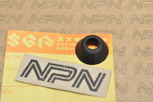 NOS Suzuki GS1000 GS550 GS750 GS850 Meter Gauge Rubber Cushion 34956-45020